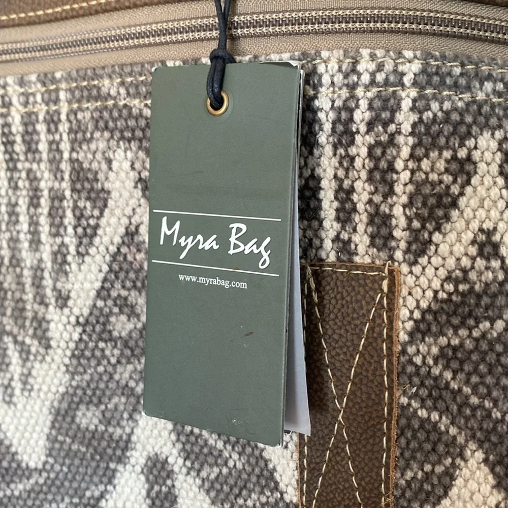 Myra Hot Brownie weekender tote bag NWT large